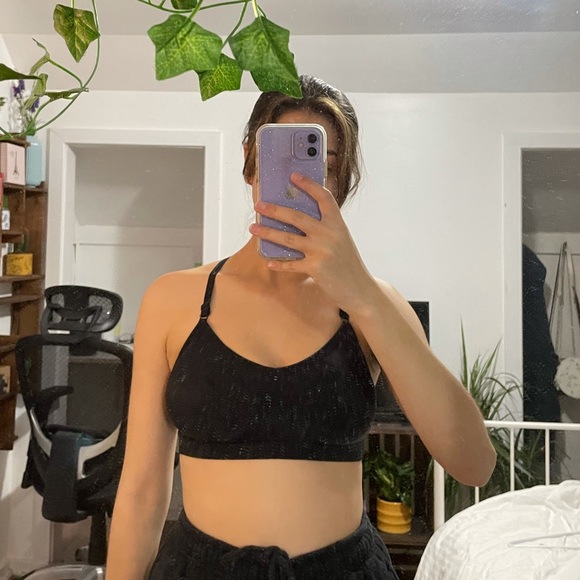 Black Aerie sports bra - Picture 1 of 5
